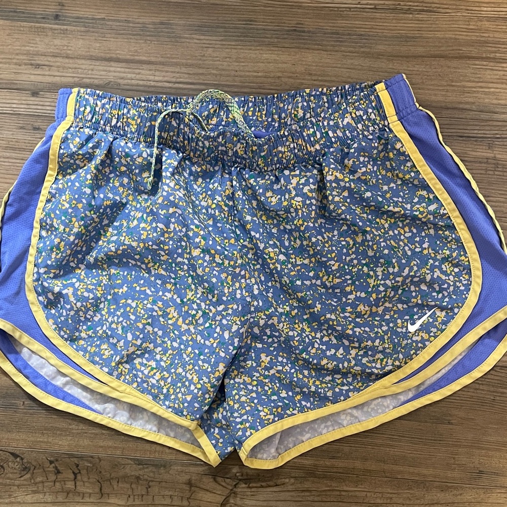 Nike tempo Women's Athletic Shorts in Blue with Yellow large